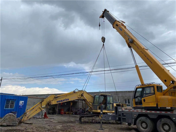 萨尔图区25吨吊车的工作半径是多少？