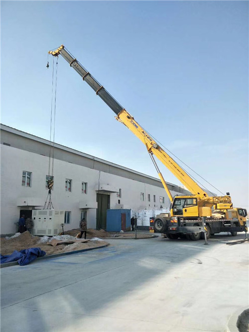 萨尔图区“超载就喊停”—— 吊车的 “重量保镖” 技术